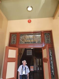 Palace Hotel Entrance - Ernie Campbell in picture